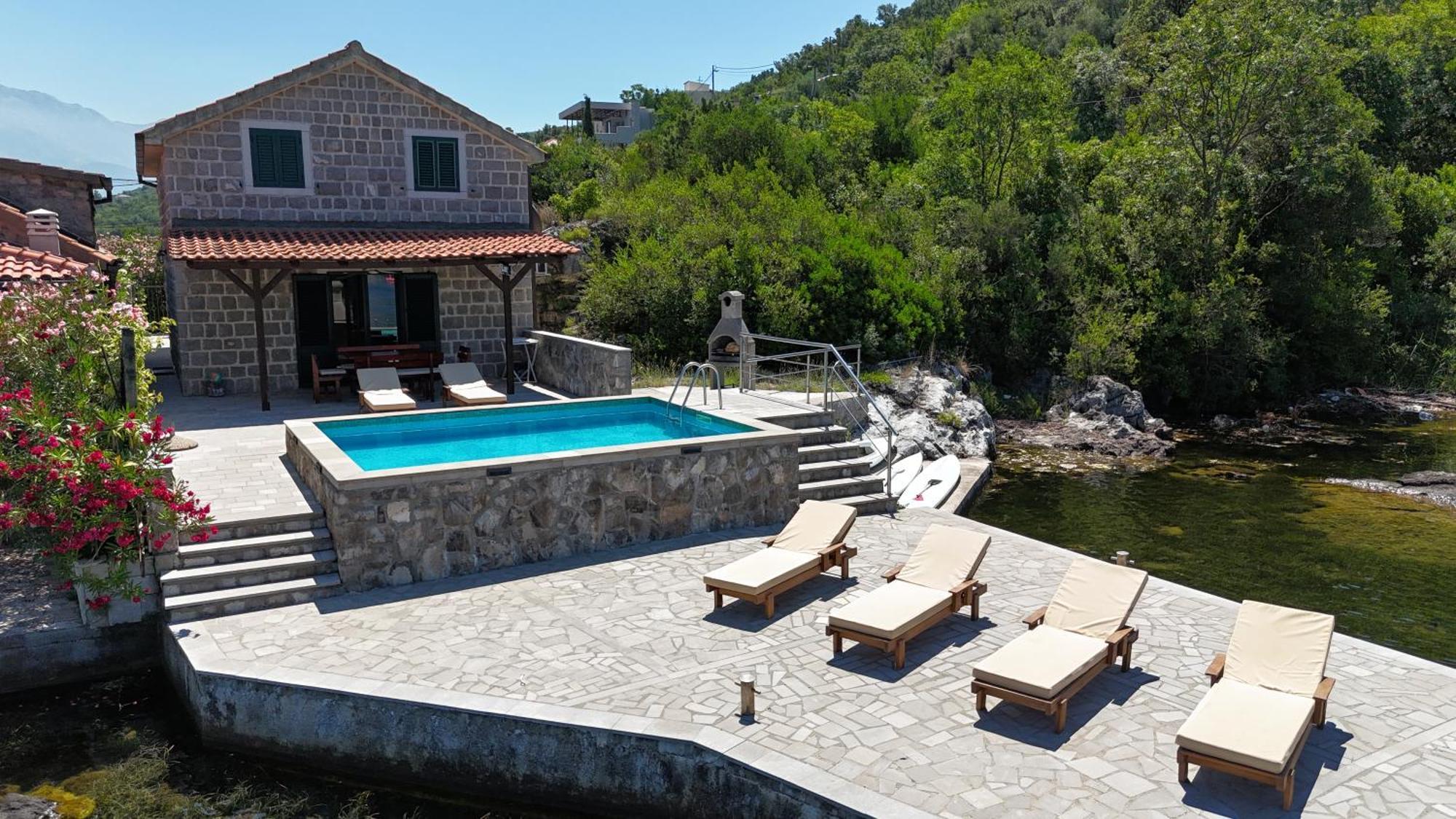 Apartman Kovinic Tivat