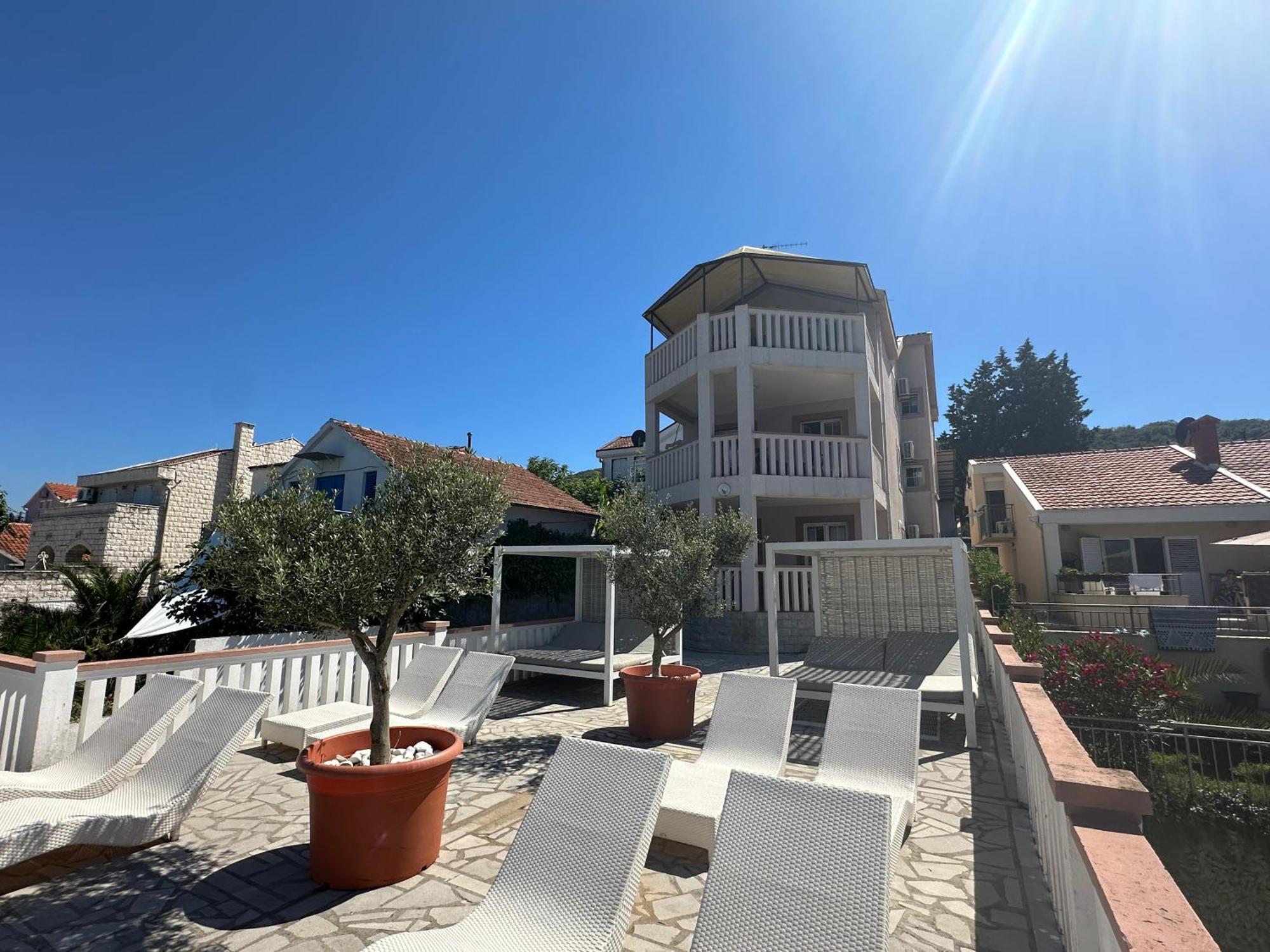 Apartman Kovinic *